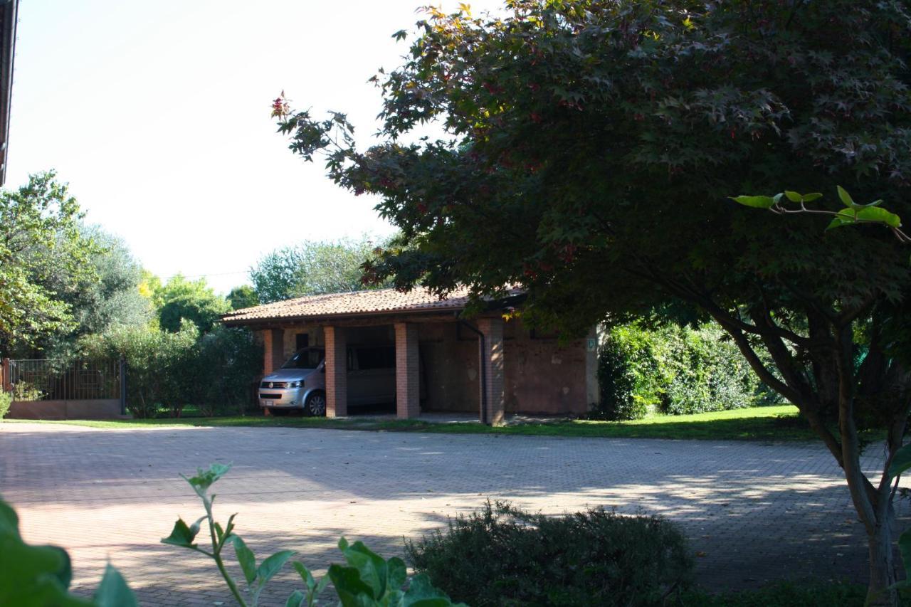Montirone Agriturismo Fiorbello מראה חיצוני תמונה