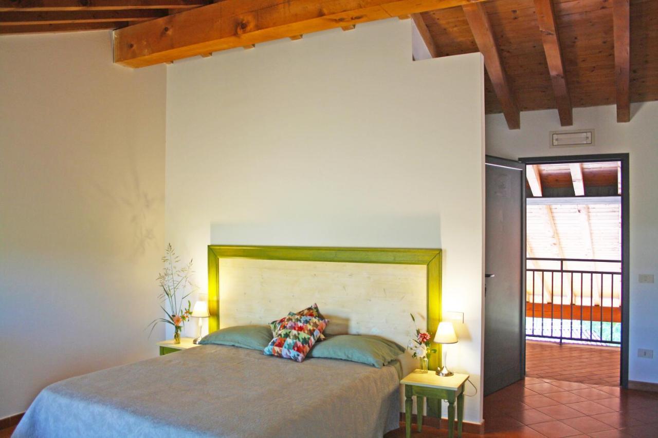 Montirone Agriturismo Fiorbello מראה חיצוני תמונה